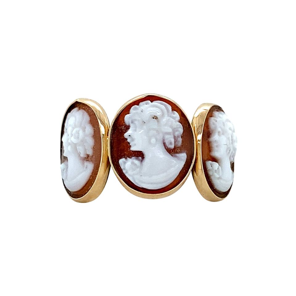 Vintage Gold Ring with Cameo