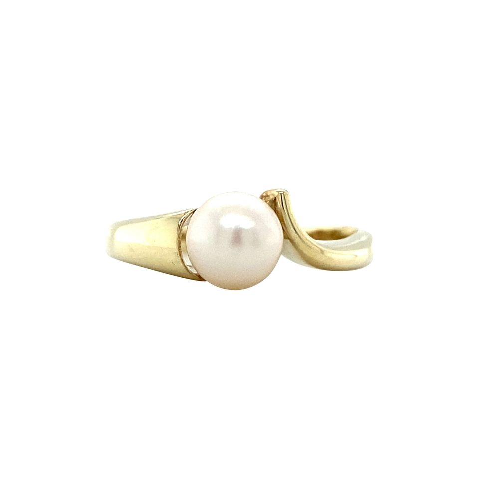 Vintage 14K Gold Ring with Pearl