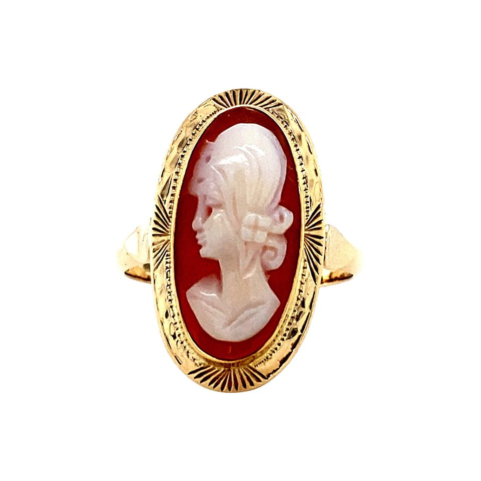 Vintage 14K Gold Ring with Cameo