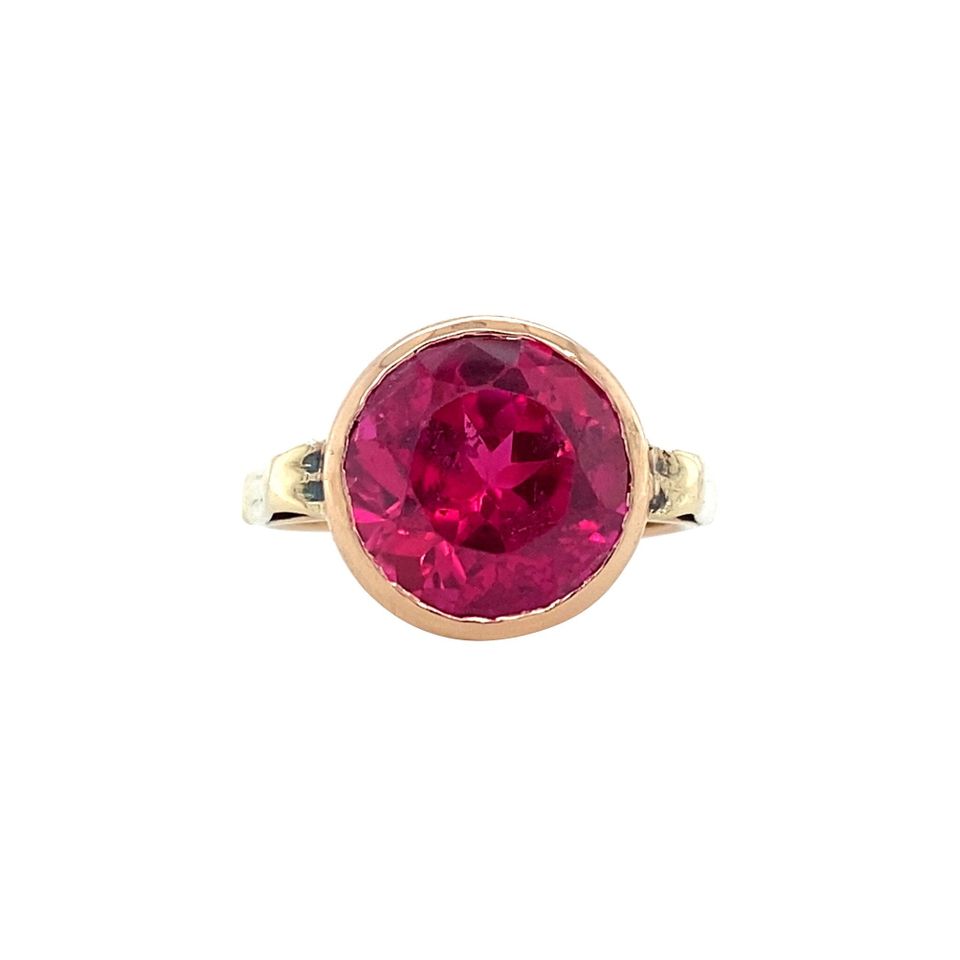 Vintage 14K Gold Ring with Ruby