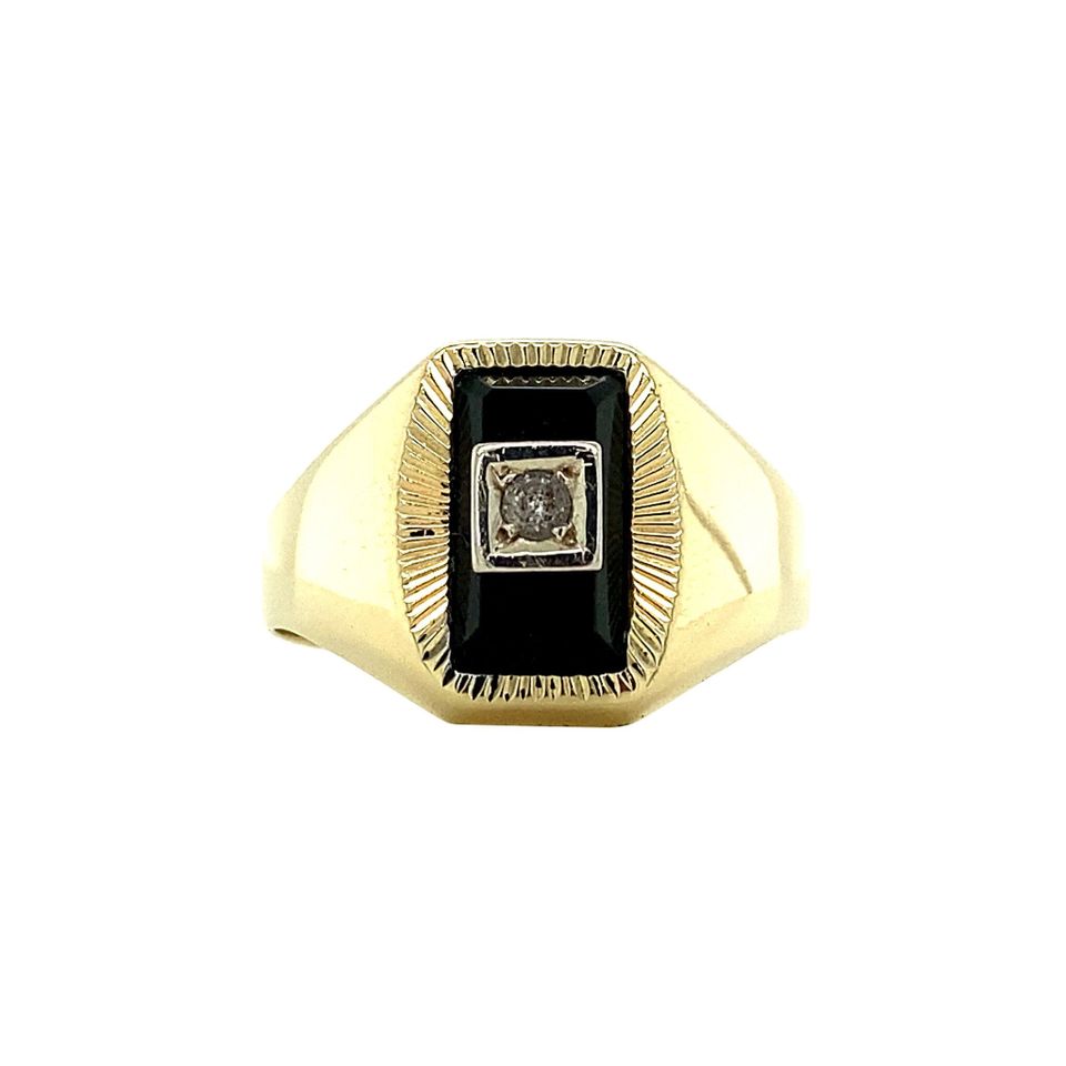 Vintage 14K Gold Ring with Onyx and Cubic Zirconia