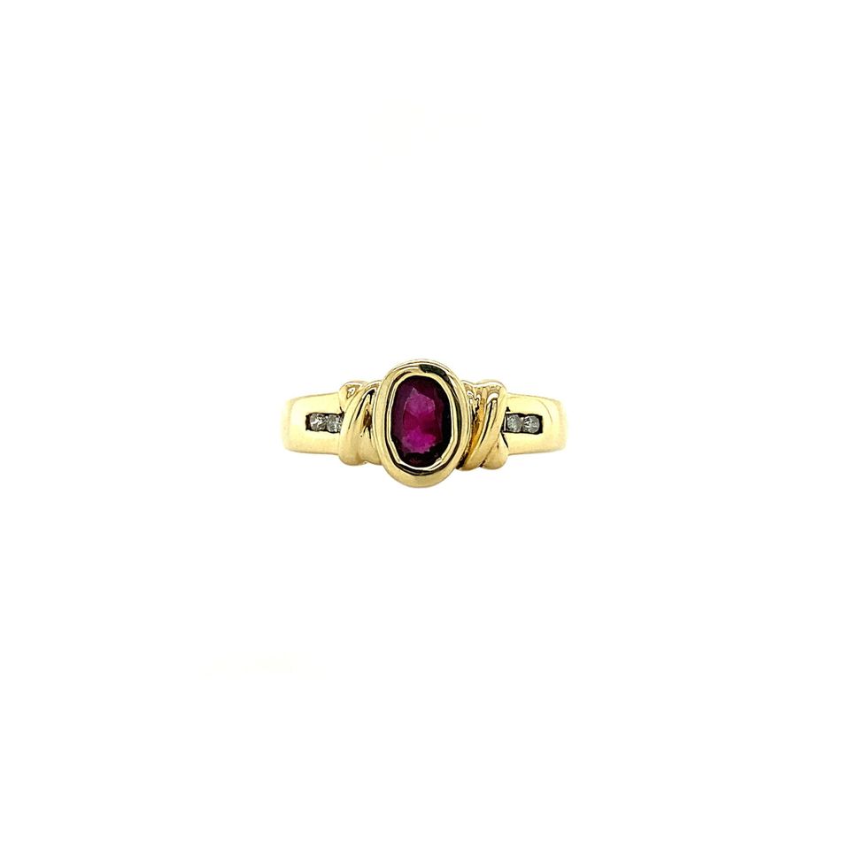 Vintage Gold Ring with Ruby and Diamond