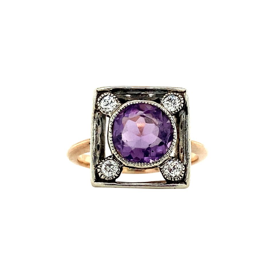 Vintage 14K Gold Ring with Paarse Colored Stone and Diamond