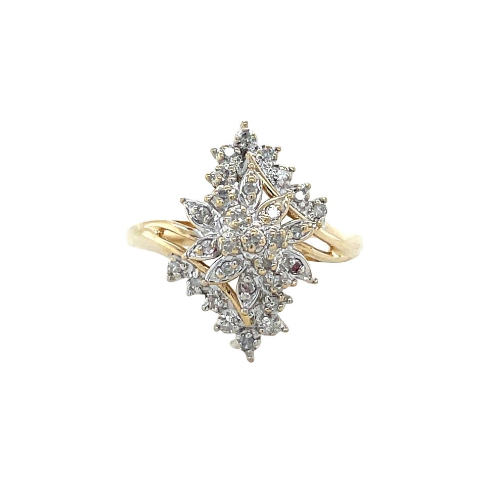 Vintage 14K Gold Ring with Diamond
