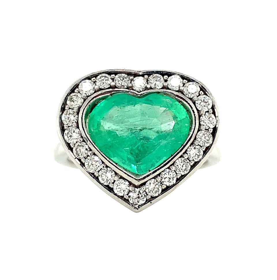 Vintage 18K White Gold Cluster Ring with Emerald and Diamond