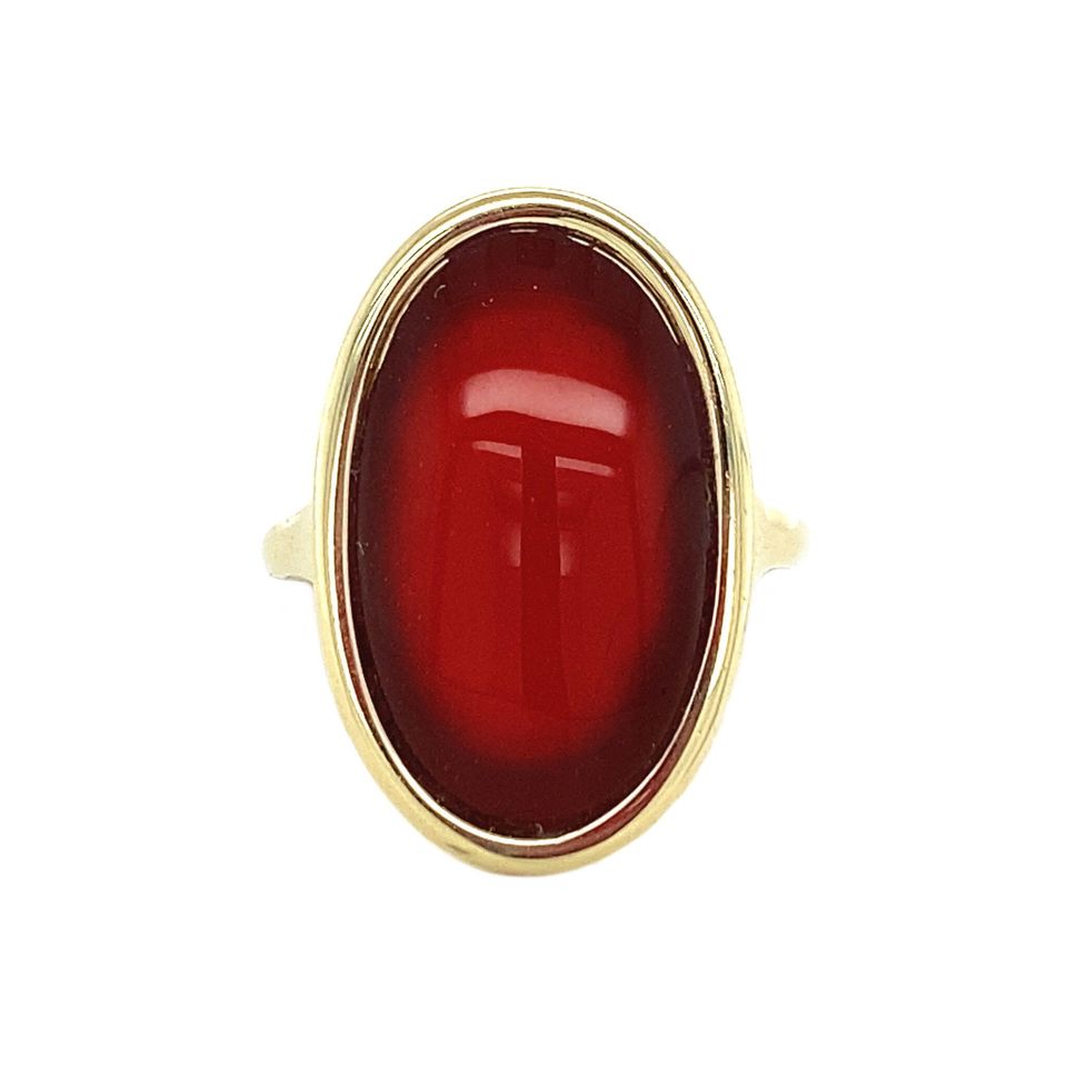 Vintage 14K Gold Ring with Carnelian
