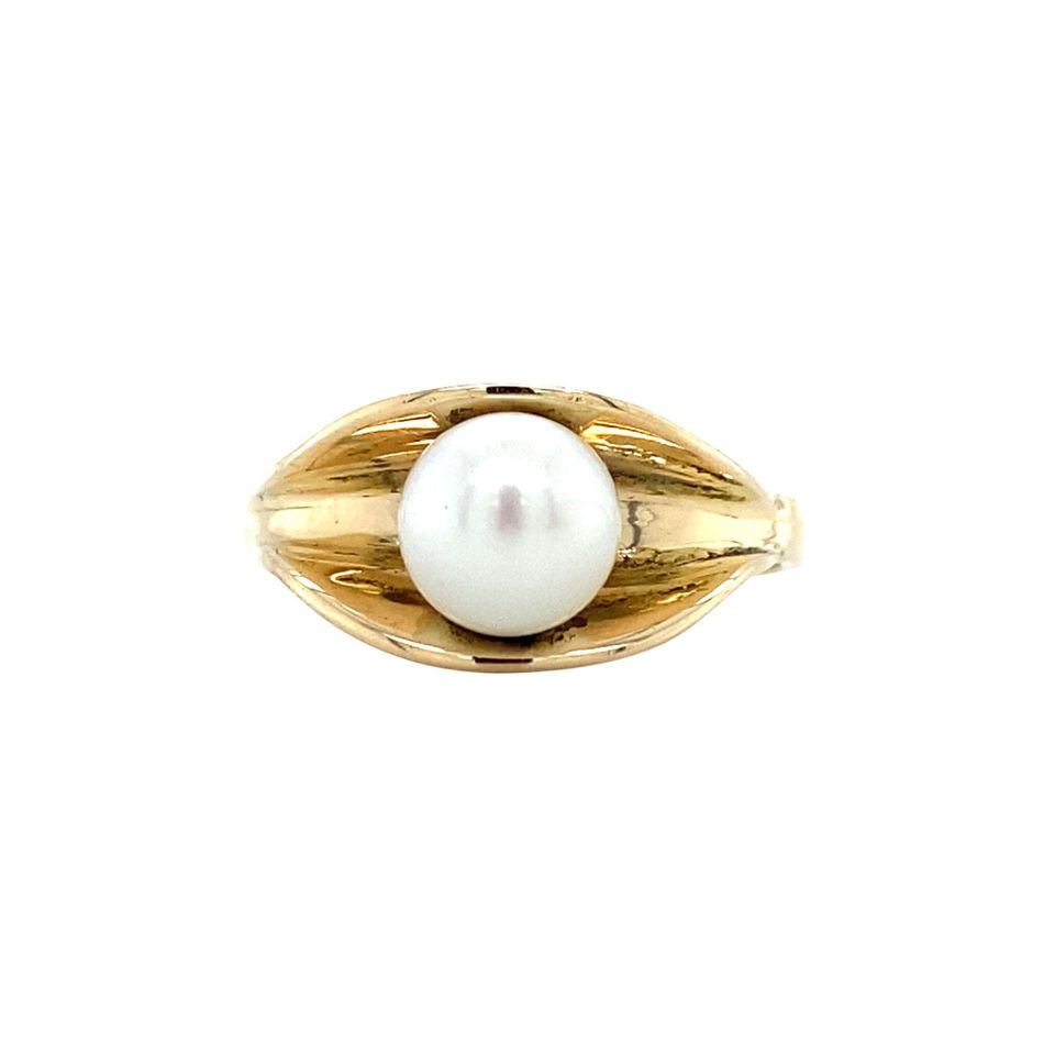 Vintage 14K Gold Ring with Pearl