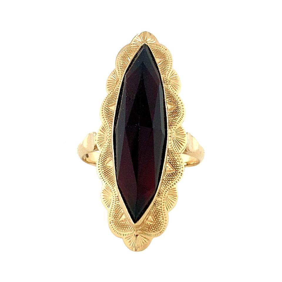 Vintage 14K Gold Ring with Garnet