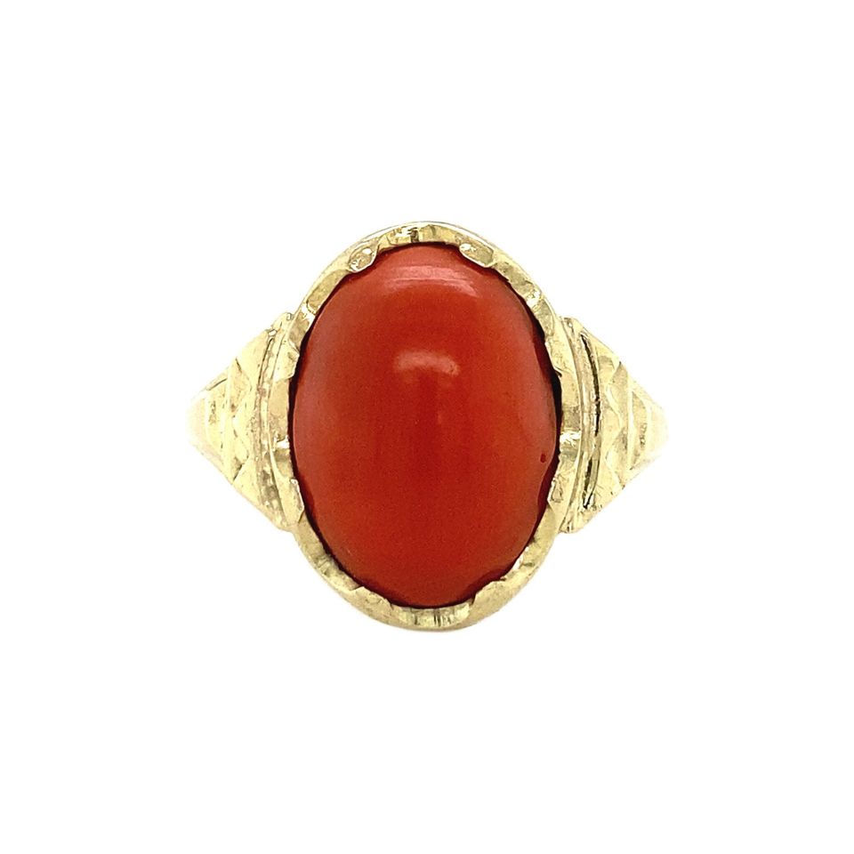 Vintage 14K Gold Ring with Red Coral