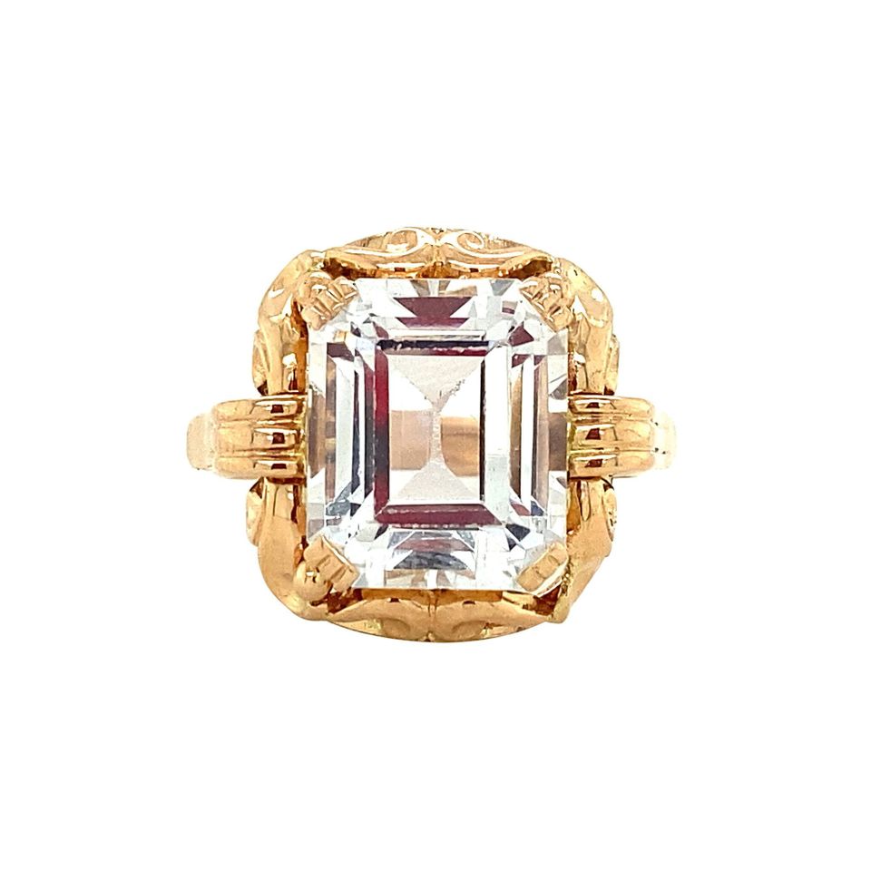 Vintage 18K Gold Ring with Blue Spinel