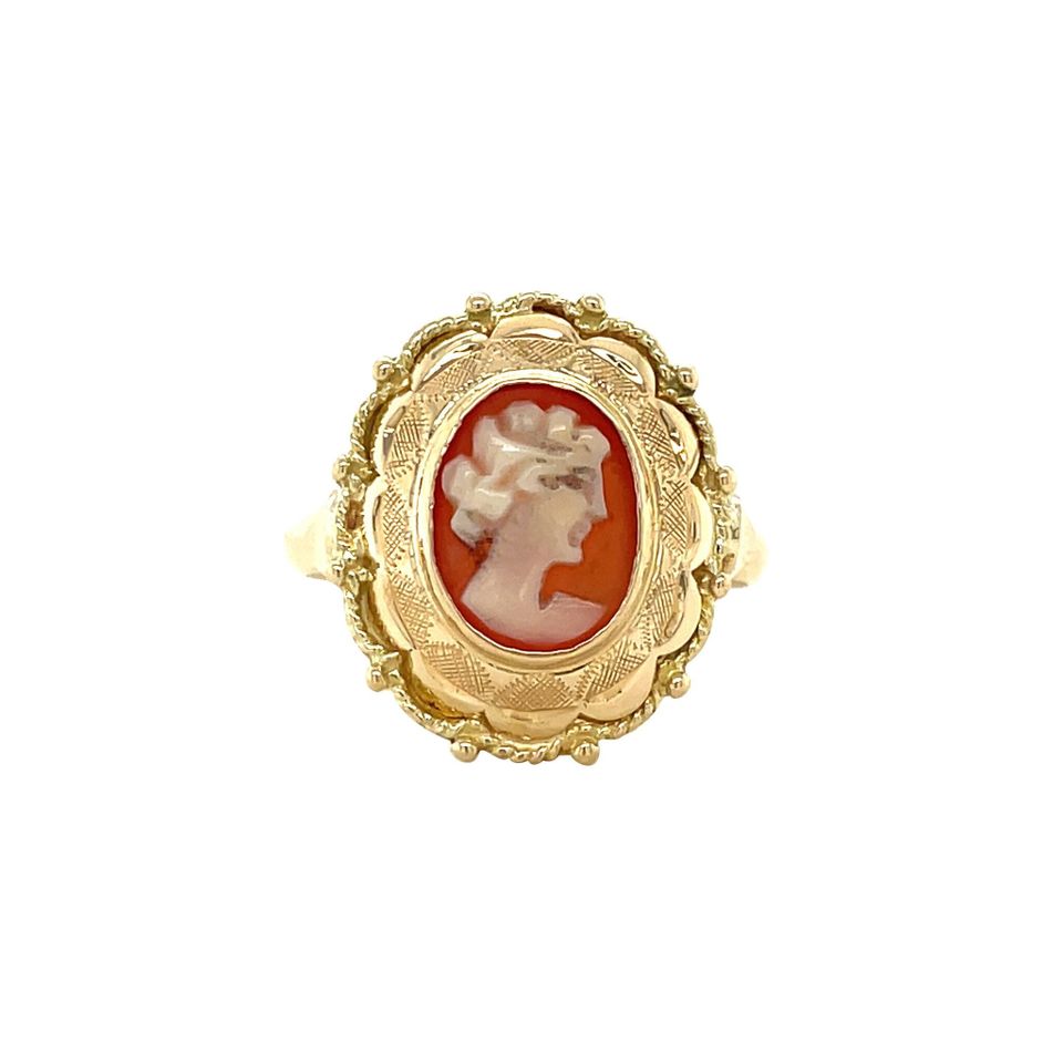 Vintage 14K Gold Ring with Cameo