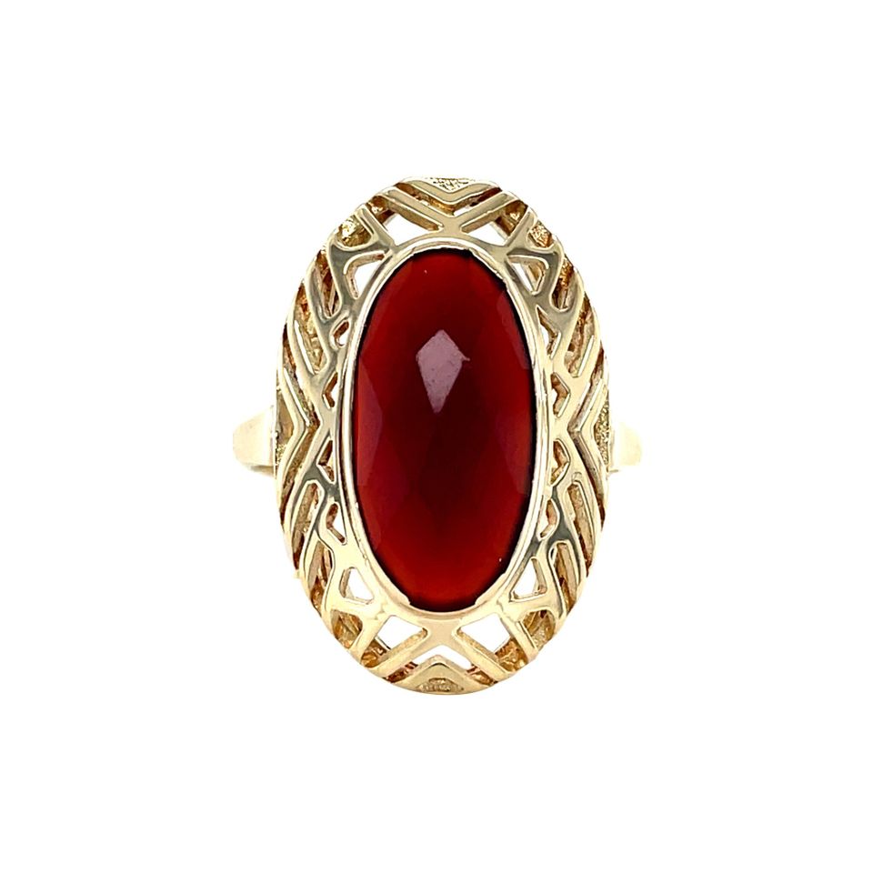 Vintage 14K Gold Ring with Carnelian