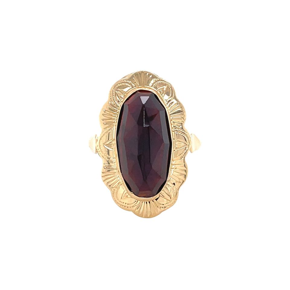 Vintage 14K Gold Ring with Garnet
