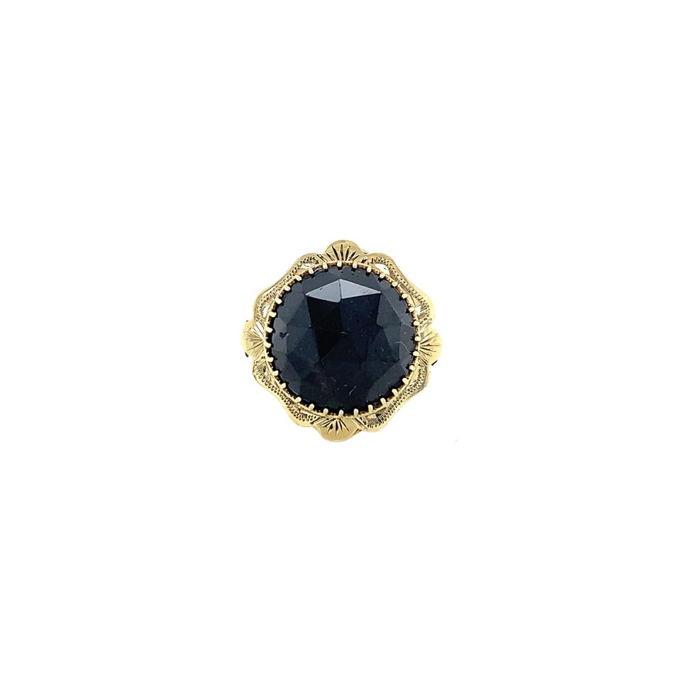 Vintage 14K Gold Ring with Garnet