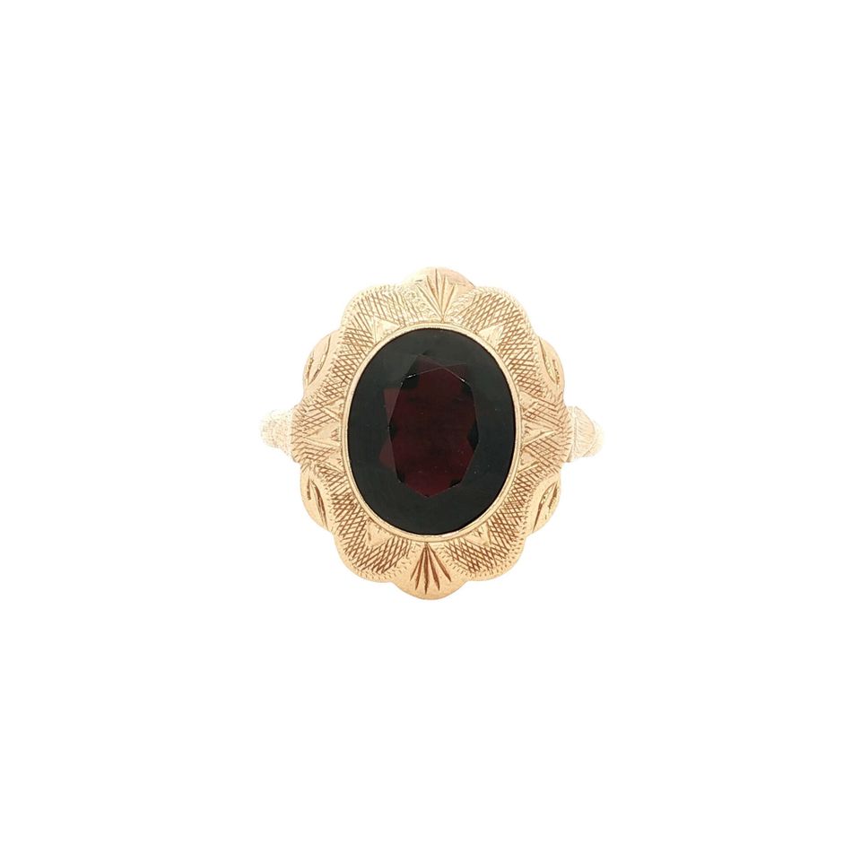 Vintage 14K Gold Ring with Garnet