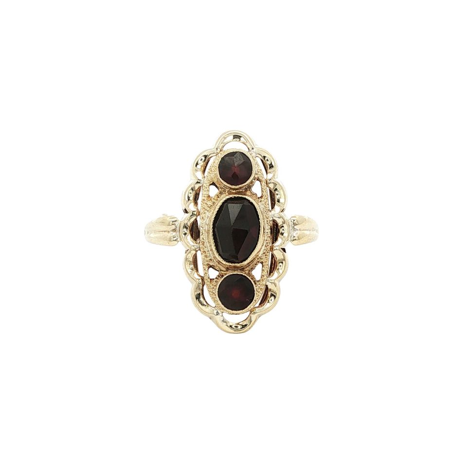 Vintage 14K Gold Ring with Garnet