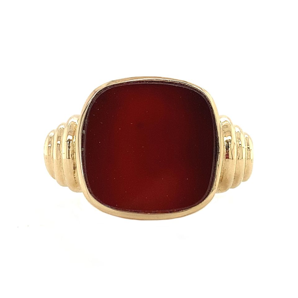 Vintage 14K Gold Ring with Carnelian