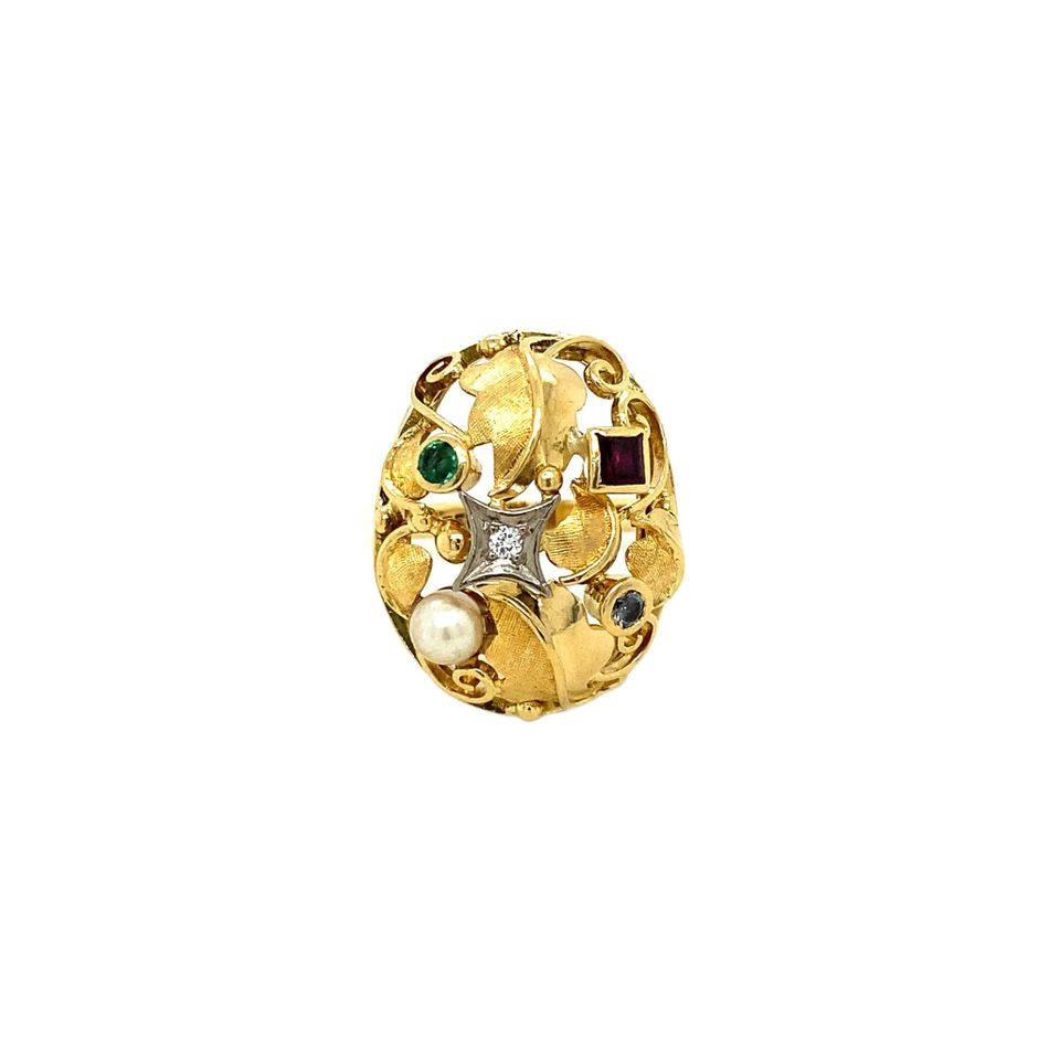 Vintage 18K Gold Fancy Ring with Gemstone