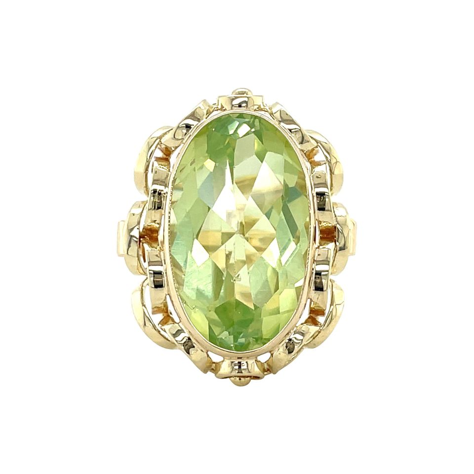 Vintage 14K Gold Ring with Spinel