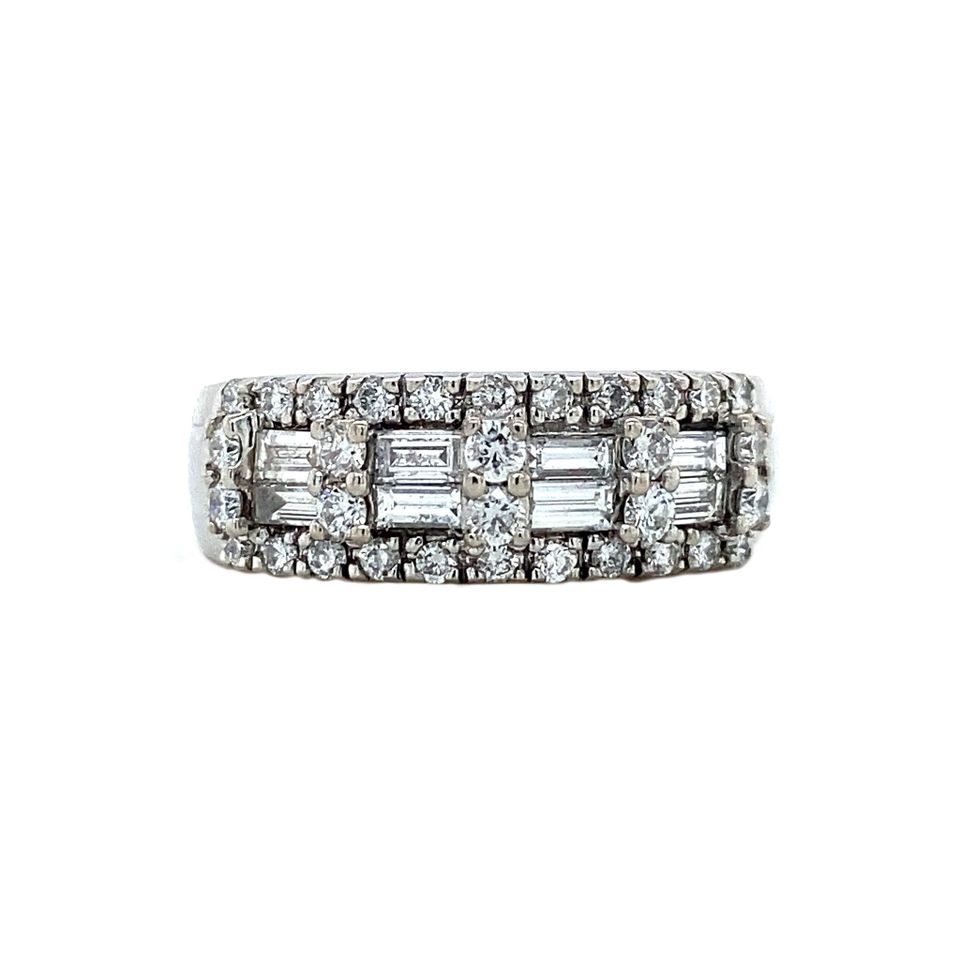 Vintage 14K White Gold Ring with Diamond