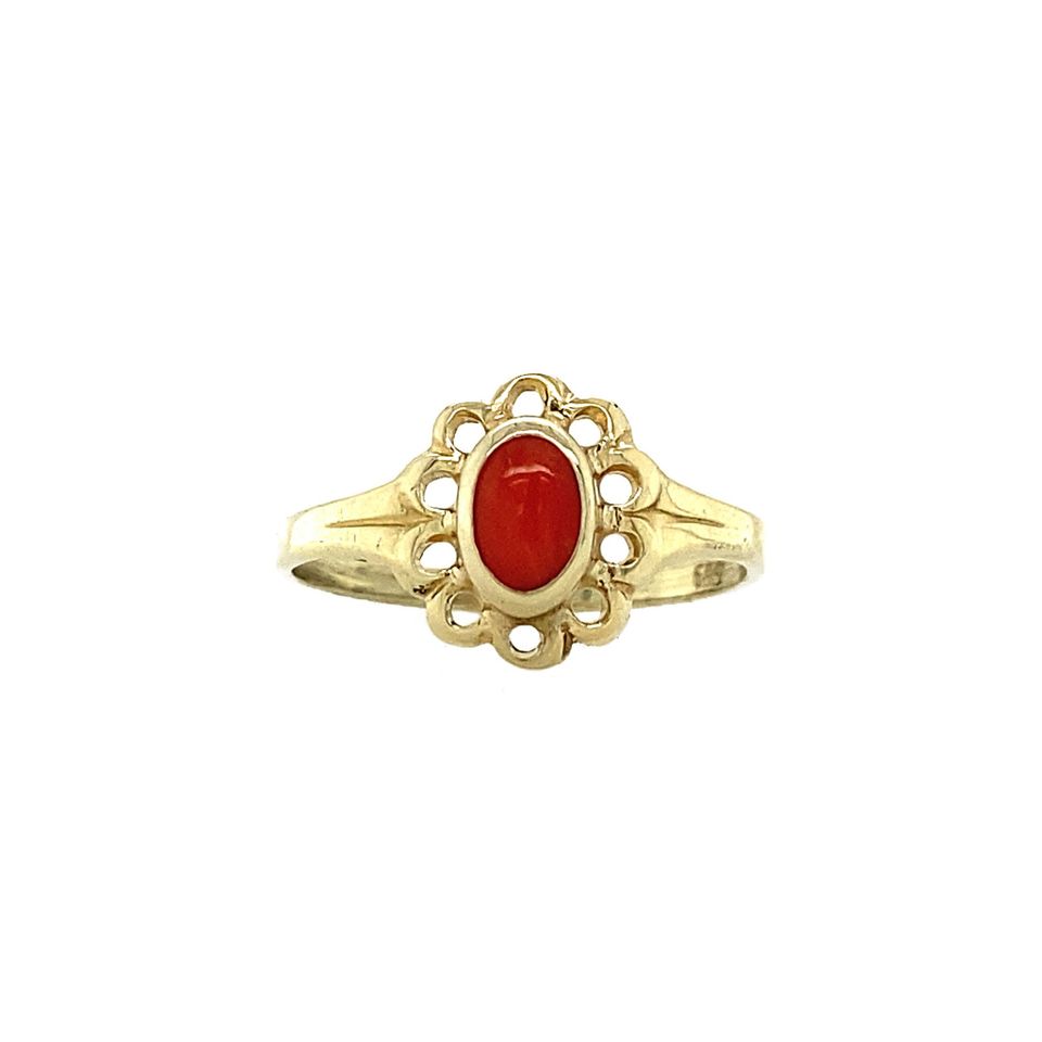 Vintage 14K Gold Ring with Red Coral