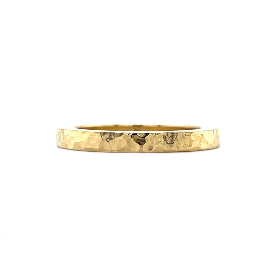 Vintage 18K Gold Hammered Ring