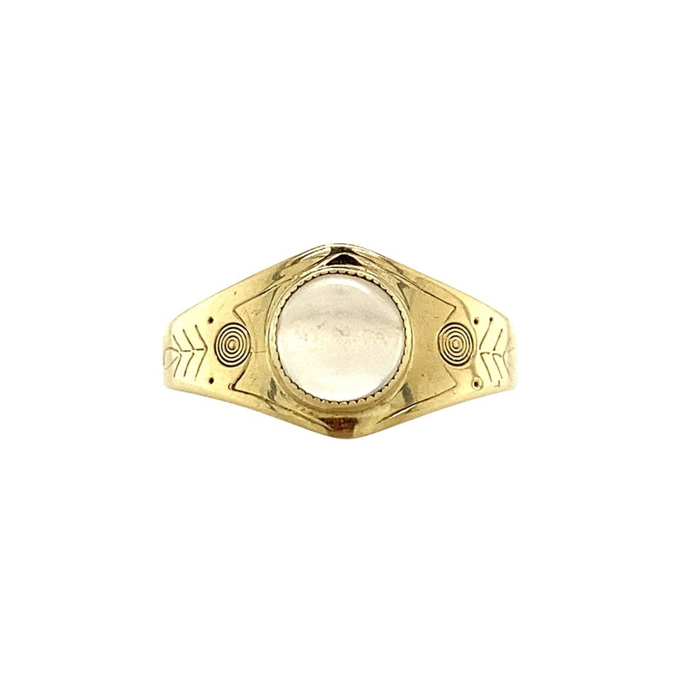 Vintage 14K Gold Ring with Moonstone
