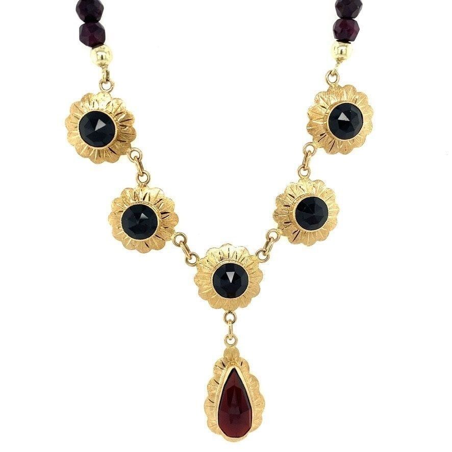 Vintage Garnet Necklace with 14K Gold Elementen 42 cm