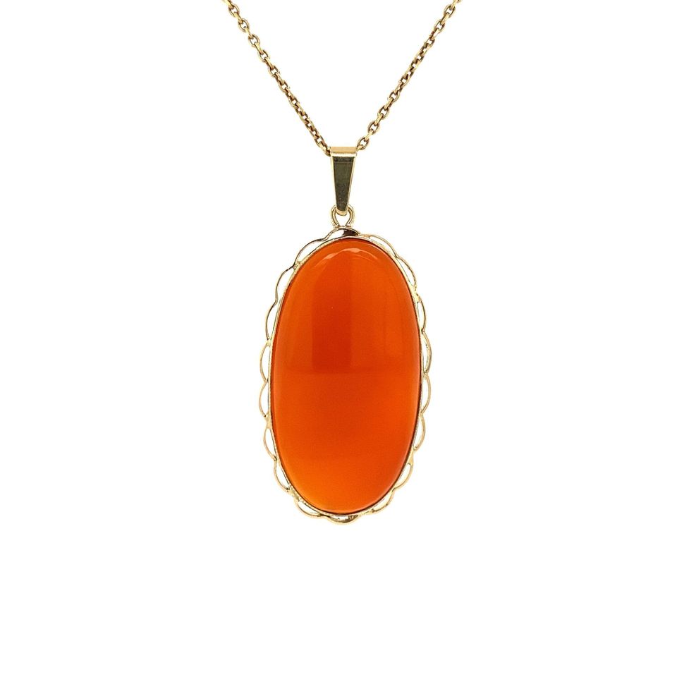 Vintage 14K Gold Pendant with Carnelian
