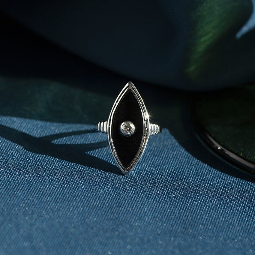 Vintage 14K White Gold Ring with Onyx and Diamond