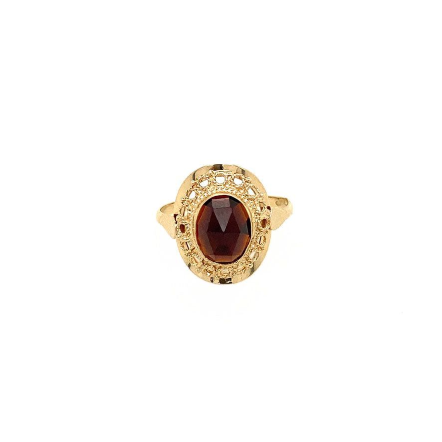 Vintage 14K Gold Ring with Garnet
