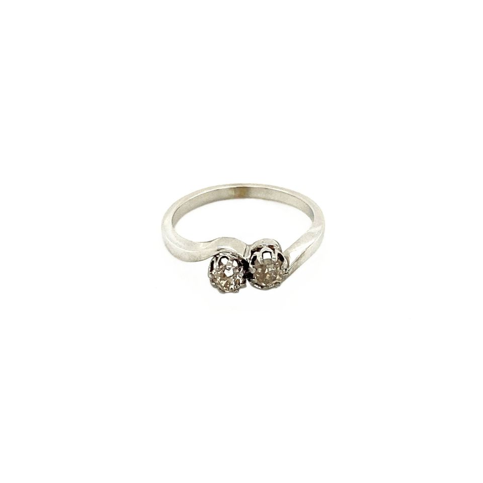 Vintage 14K White Gold Ring with Diamond