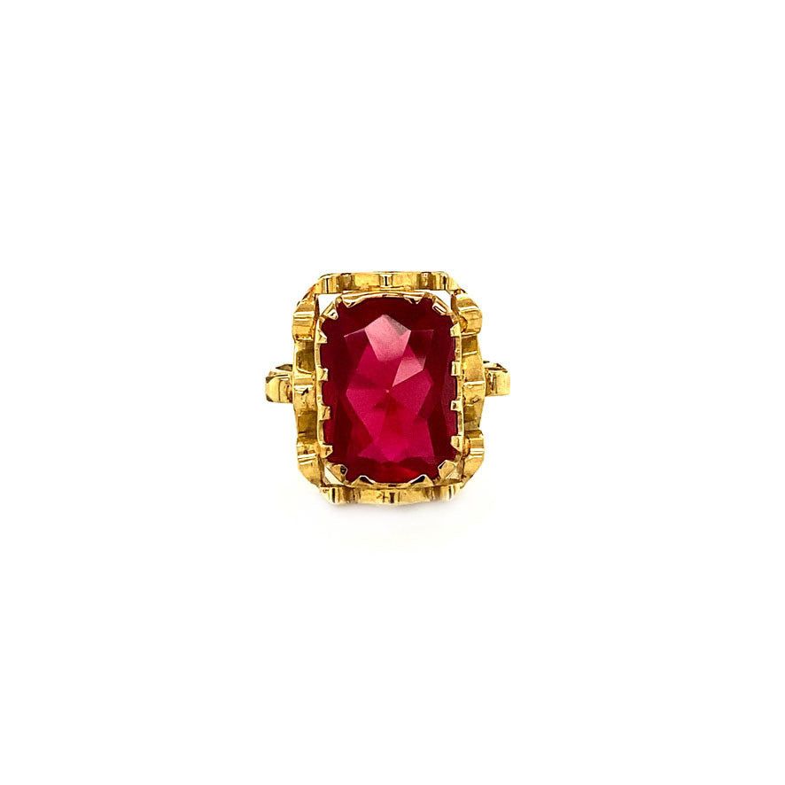 Vintage 14K Gold Ring with Ruby