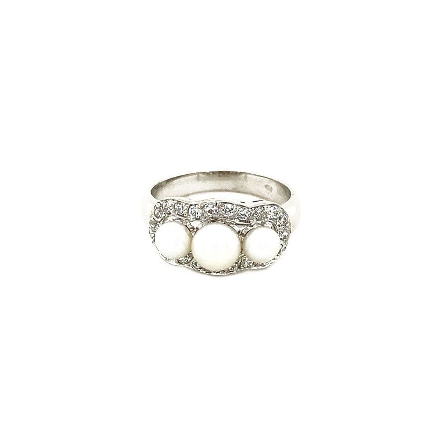Vintage 14K White Gold Ring with Pearl and Cubic Zirconia