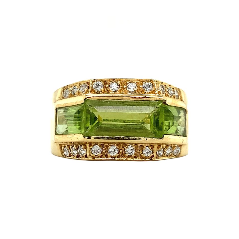 Vintage 18K Gold Ring with Peridot and Diamond
